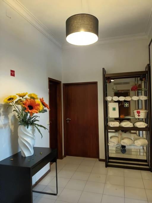 Casa Da Farmacia - פארדס דה קורה מראה חיצוני תמונה